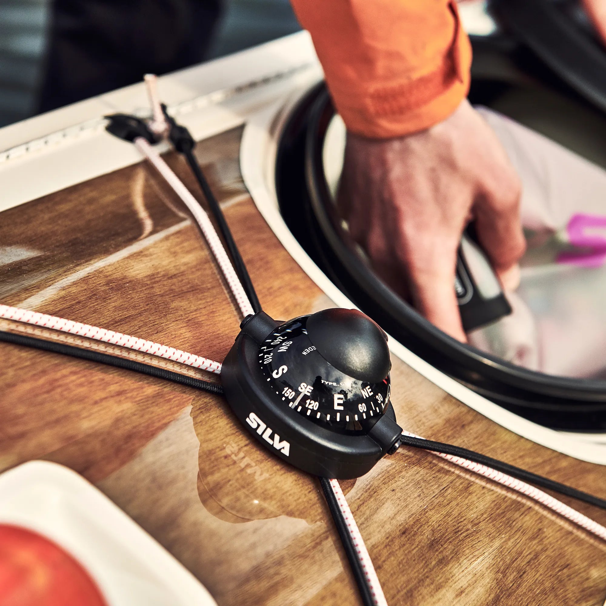 58 Kayak_36528-0751_36528-0755_lifestyle 3