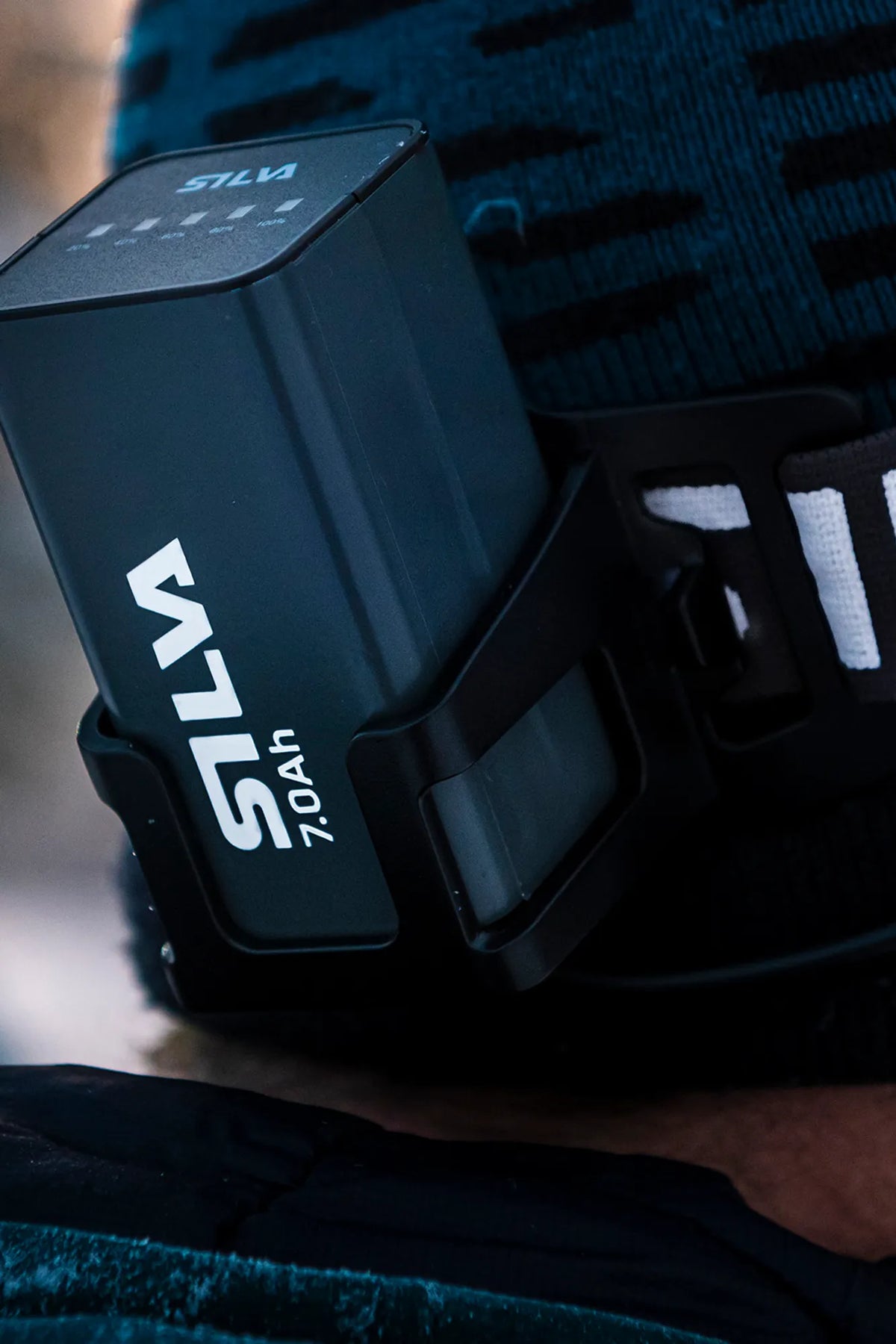 hoverImage_batteryholder-7