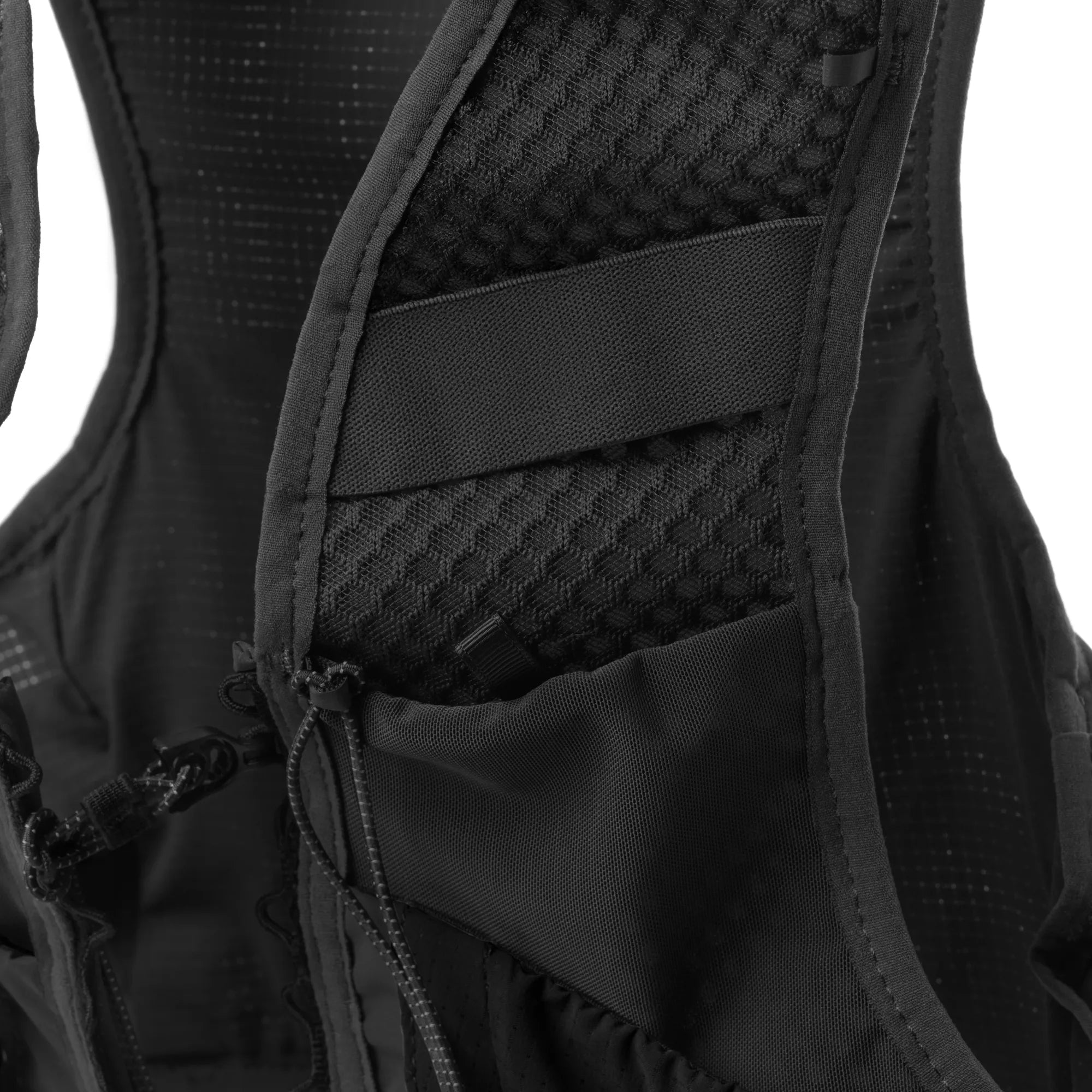 Strive 5 Vest Black SS26 - detail 1