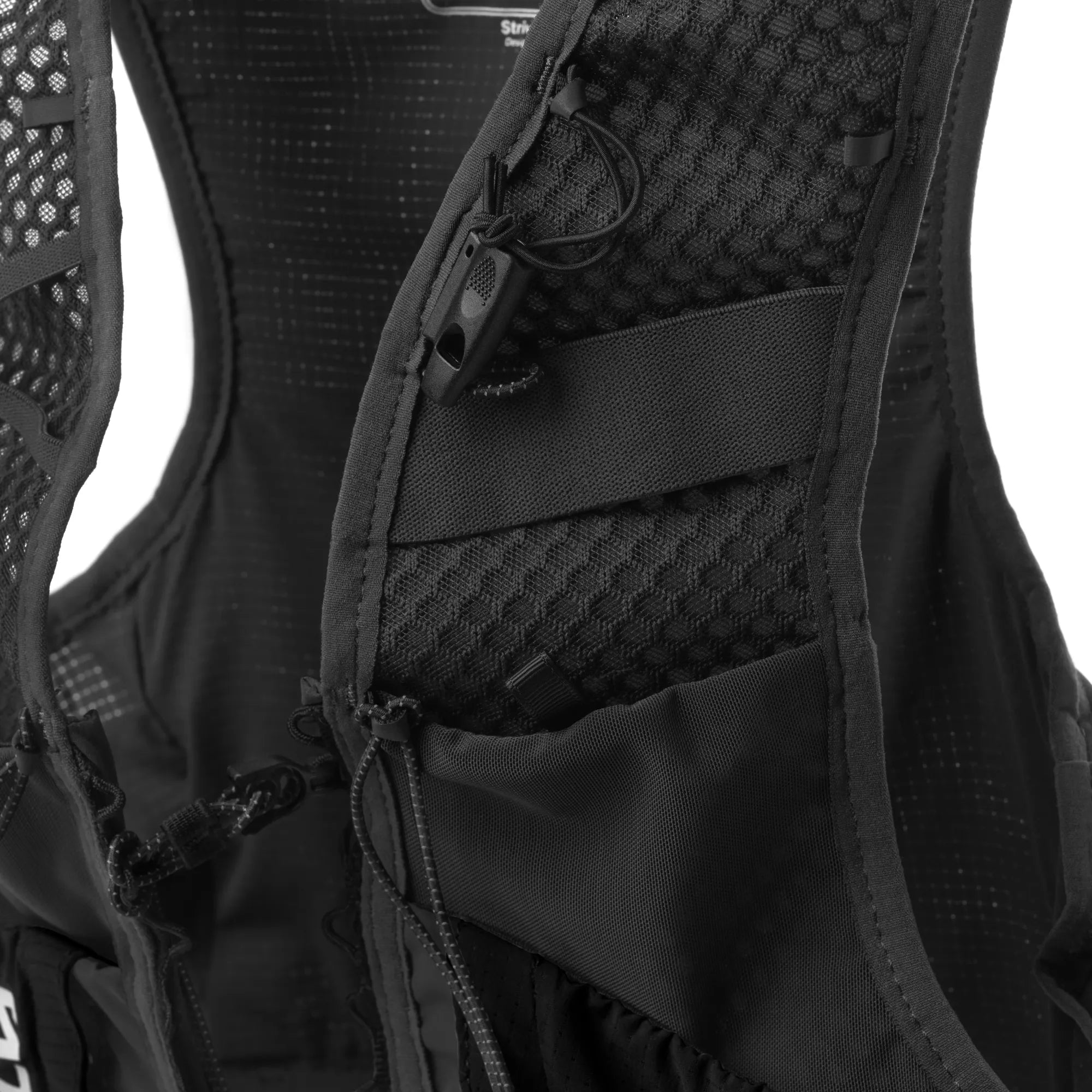 Strive 5 Vest Black_detail 1